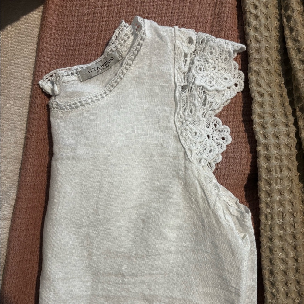 White Lace Trim Blouse - Picture 3 of 6